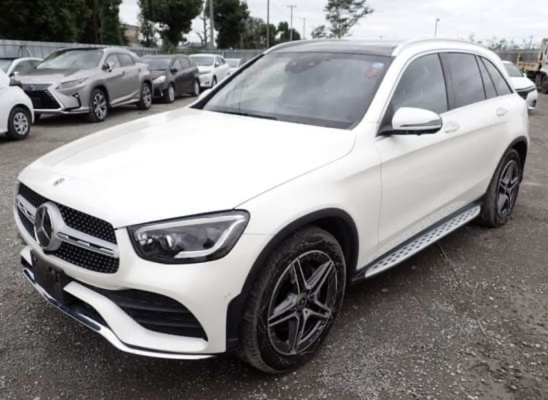Mercedes-Benz GLC220d AMG Line